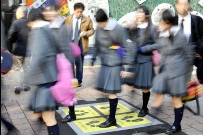 Tobulinami miniatiūriniai elektros generatoriai