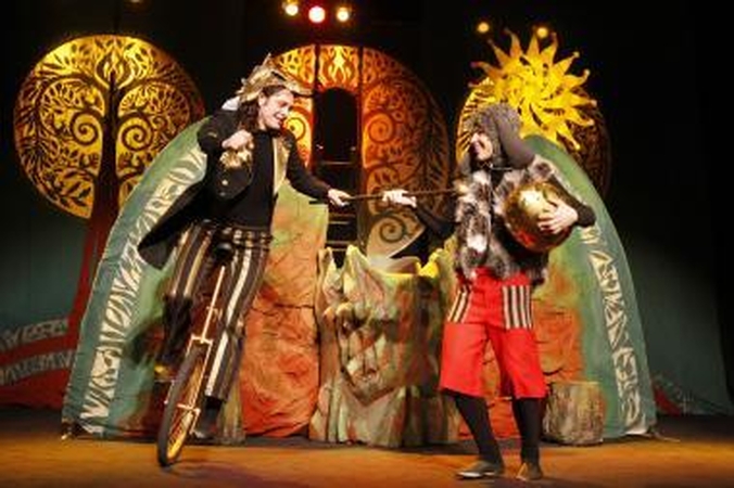 „Ledinė zylutė“ į teatrą kviečia jaunimą