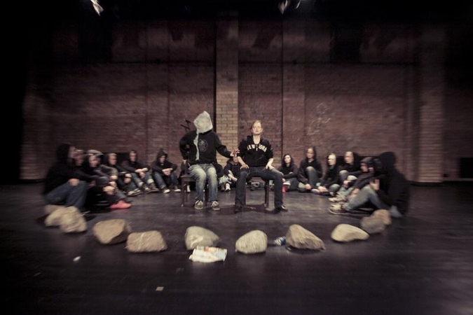 Dramos teatro premjeroje – gyva muzika ir meilės paieškos