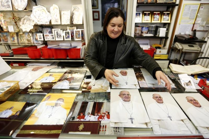 Dėl Bažnyčios misijos susirūpinęs popiežius susitinka su kardinolais