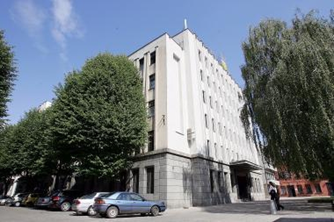Norinčiųjų statyti valdininkų namą netrūksta  