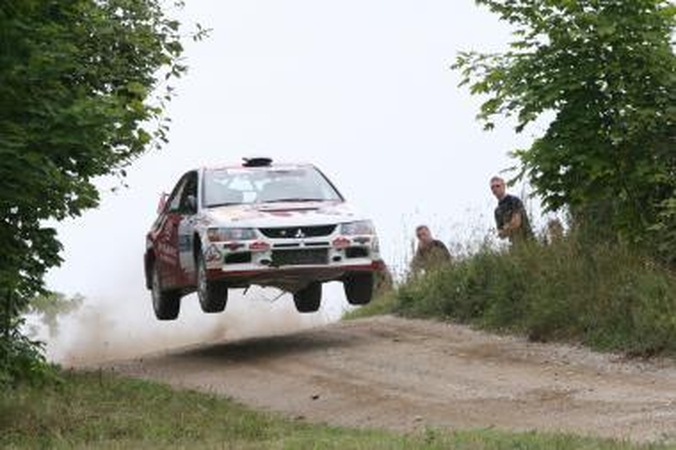 Lietuvos automobilių ralio ir ralio kroso rinktinei – du apdovanojimai