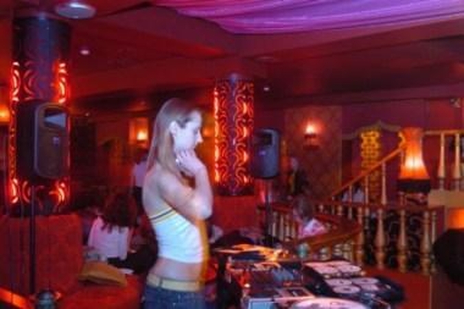 "El Calor" vadovas įtariamas apgaulinga apskaita ir pornografijos laikymu