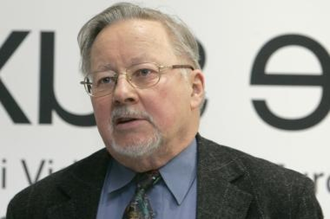 V.Landsbergis: V.Navicko pokalbio viešinti nereikėtų
