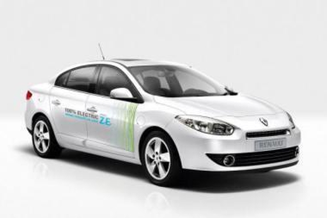 Didžiojoje Britanijoje uždrausta elektromobilio reklama