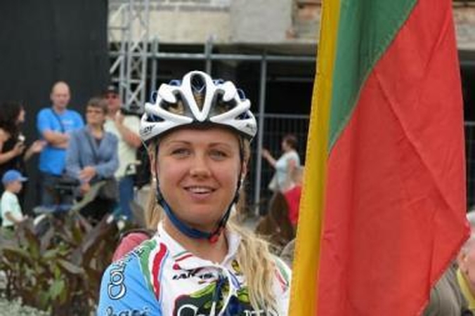 Modesta Vžesniauskaitė dviratininkių lenktynių Olandijoje etapą baigė 79-a