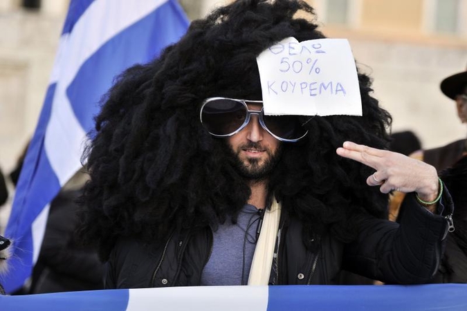 Euro zonos finansų vadovų susitikimo išvakarėse - protestai Graikijoje