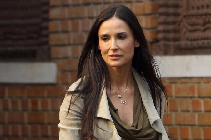 Aktorė Demi Moore „Twitter“ tapo „justdemi“