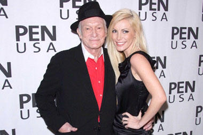 "Playboy" įkūrėjas H.Hefneris per Kalėdas paskelbė susižadėjęs