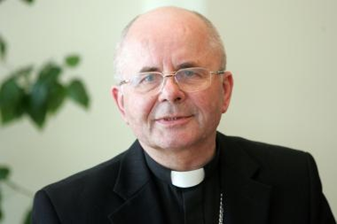 Vyskupai į EP kviečia rinkti ginančiuosius šeimą