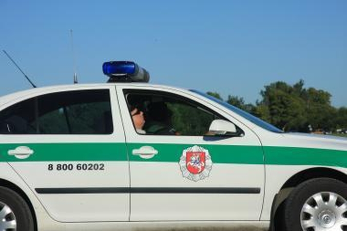 Sugriežtinta policijos tarnybinių automobilių naudojimo tvarka