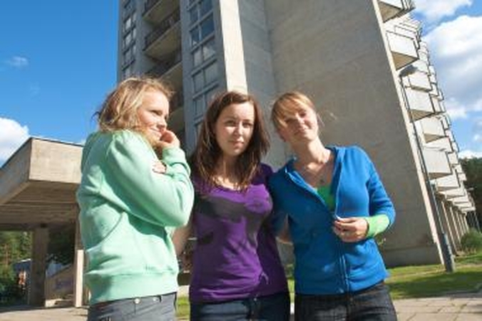 Dėl studentų lėšų besivaržančios atstovybės – kone uabai