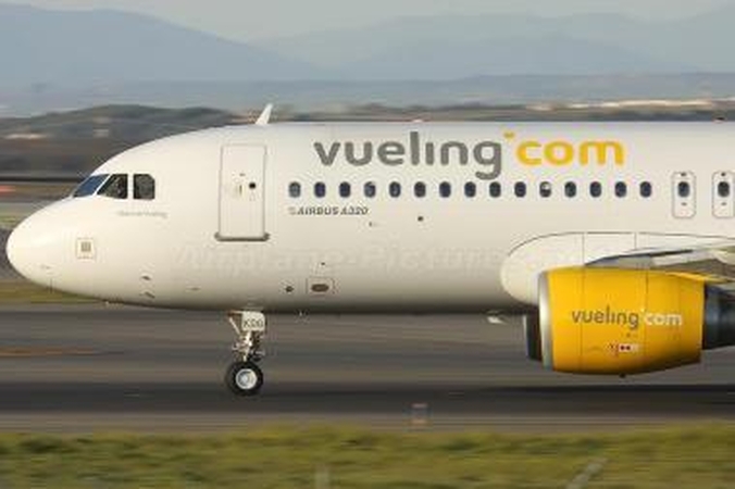 Prieš pakildamas iš Paryžiaus užsidegė lėktuvas "Airbus A320"