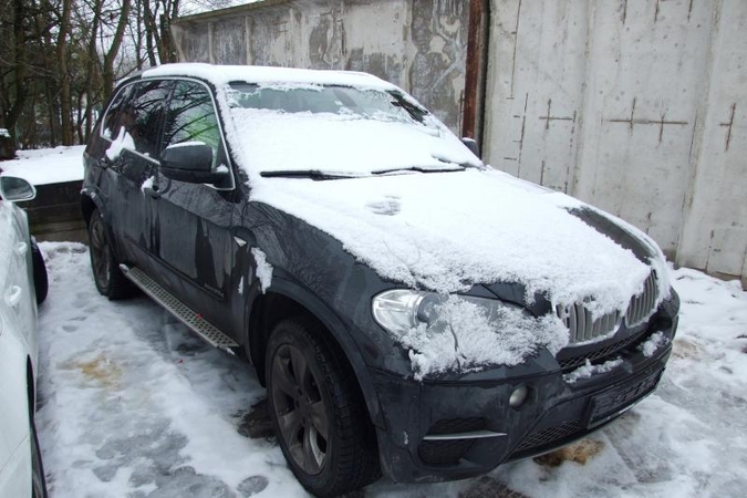 Valentino dieną Klaipėdoje siautė automobilių detalių vagys