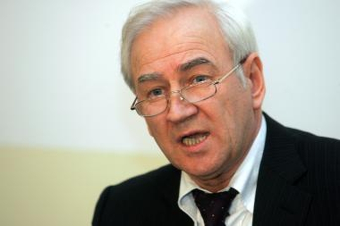 Gali plėstis įtariamųjų ratas dėl susitarimų vaistų rinkoje (papildyta)