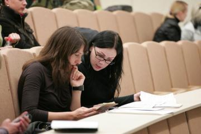 Dauguma studentų patiria neetišką dėstytojų elgesį