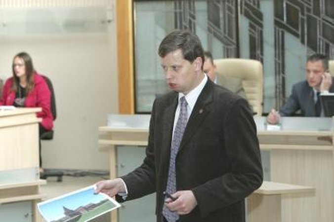 Meras - šen, meras - ten. Pamokslas tarybos sekretoriatui