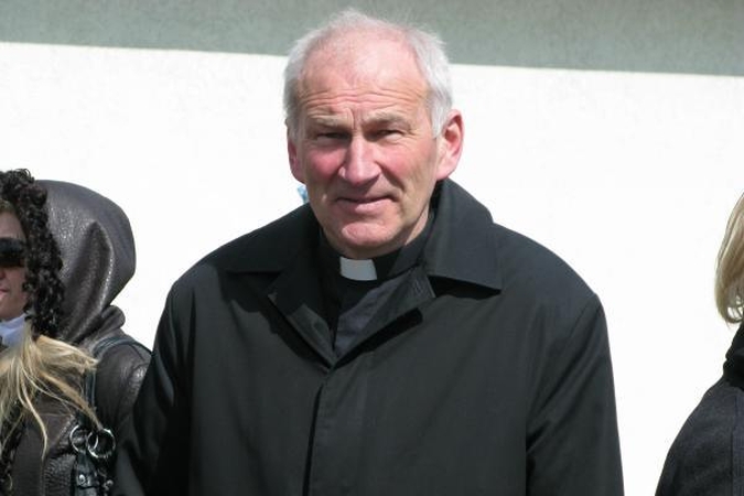 J.Varkala: krikščioniui niekinti kapus nesuprantama