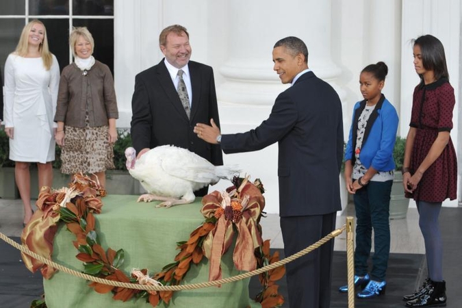 B.Obama prieš suteikdamas malonę kalakutui įgėlė Kongresui