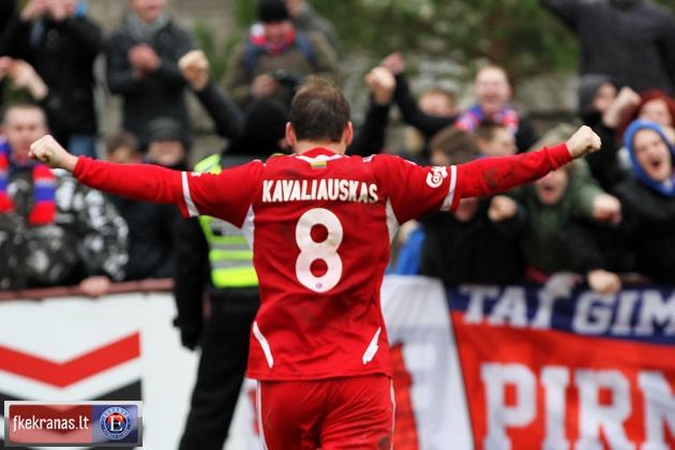 Lietuvos futbolas: besiveržiančių į elito lygą - negausu