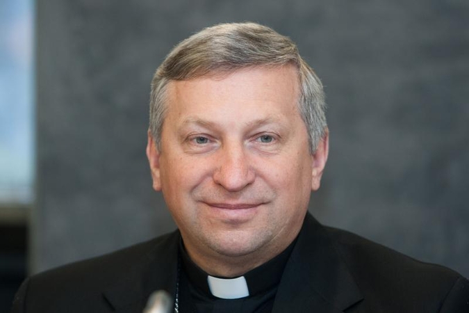 A. J. Bačkio vietą užėmė vyskupas R. Norvila