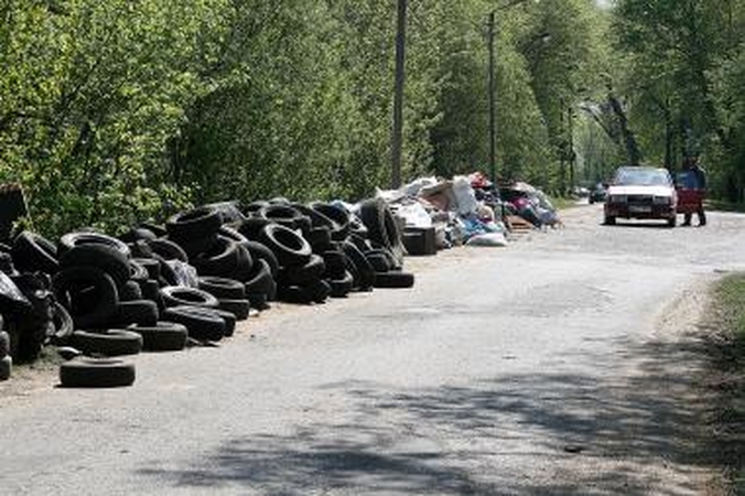Kur dėti senas padangas ir akumuliatorius