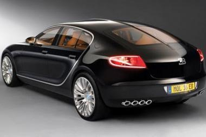 Naujas "Bugatti": kaip atrodo greičiausias ir brangiausias sedanas?