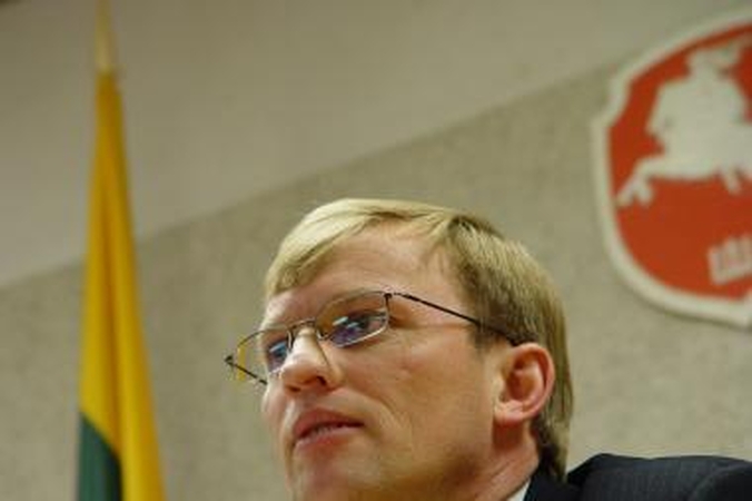 Generalinis prokuroras apie A.Baukutės neliečiamybės klausimą kalba nenoriai 