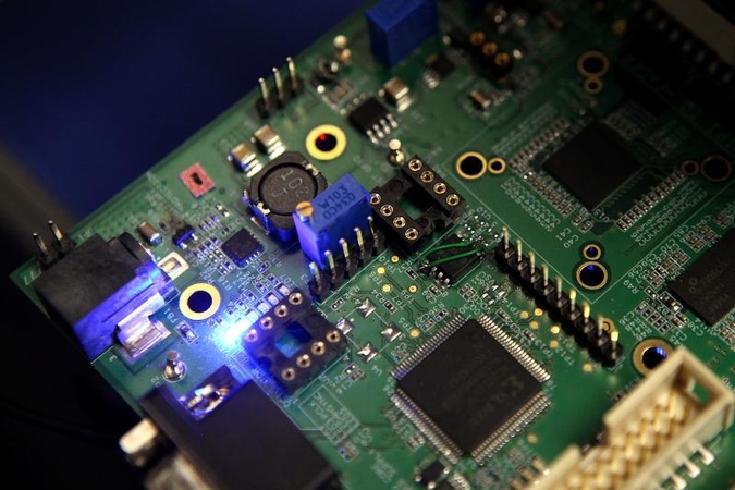 „Micron“ ketina pristatyti 20 kartų spartesnę operatyviąją atmintį