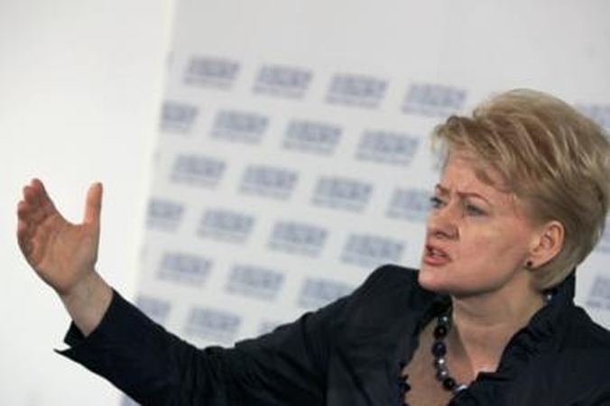 Prezidentė reikalauja atsakingesnio požiūrio į teisėjų atranką