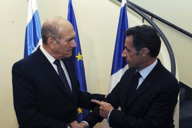 Izraelis už derybų stalo nesės