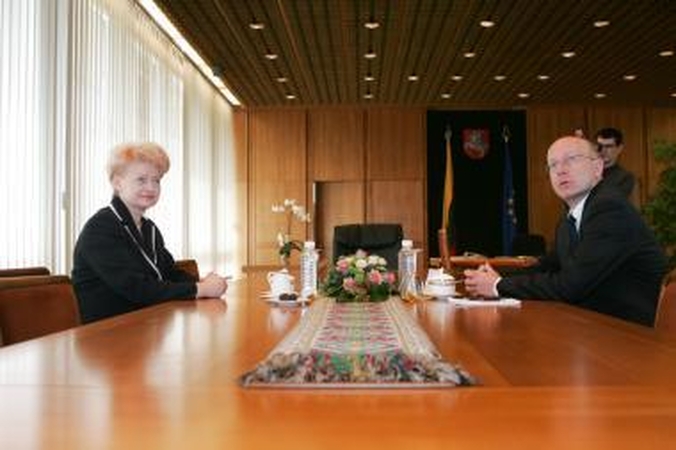 Prezidentė su A.Valinsku kalbėsis apie politinę atsakomybę 