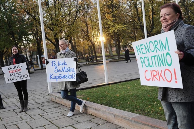 Prie Kauno savivaldybės – piketas prieš A.Kupčinsko sugrįžimą