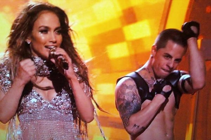 Jennifer Lopez ketina tekėti už savo naujojo vaikino?