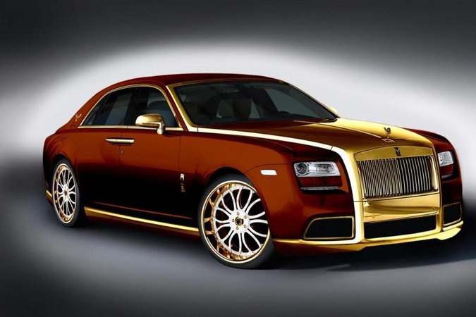 „Rolls-Royce“ paskelbė pakeitusi pagrindinį dizainerį