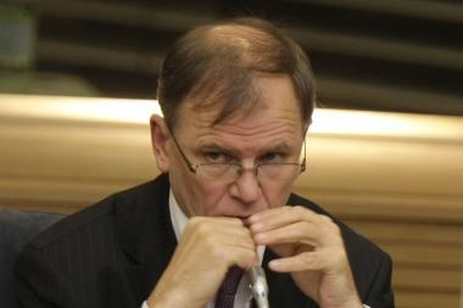 Seimo URK - pasipiktinimas dėl esą perdėto slaptumo aptariant V.Ušacko vizitus
