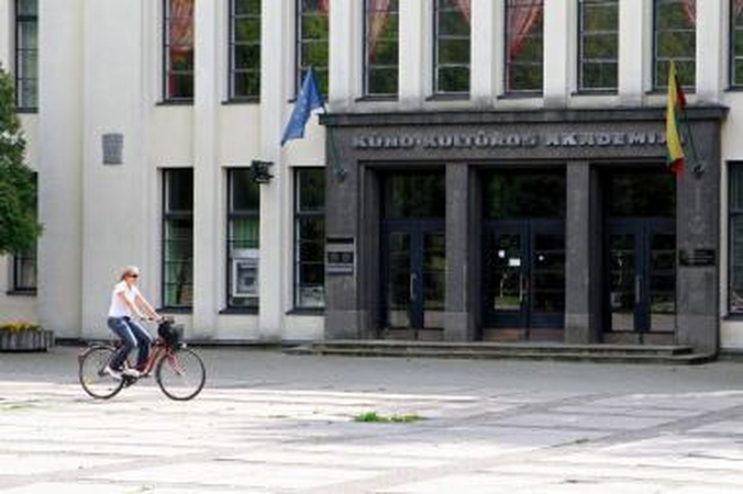 Ministras: "vaizdas neįkvepiantis" Kūno kultūros akademijoje ir Žemės ūkio universitete