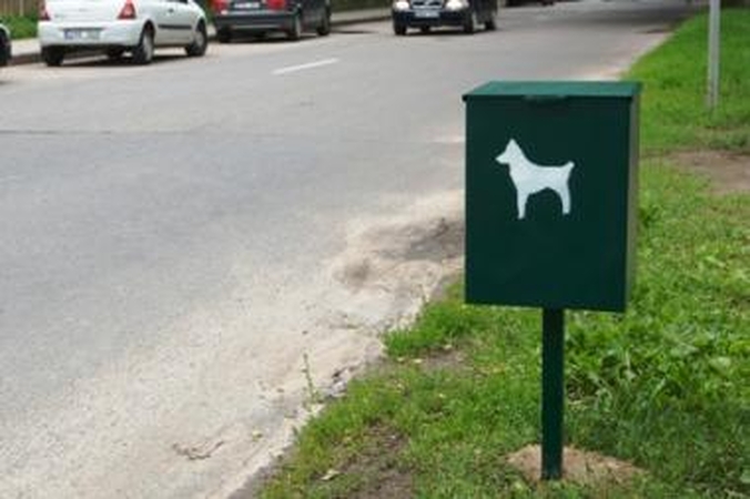 Šunų išmatoms – šiukšliadėžės už 24 tūkst. litų