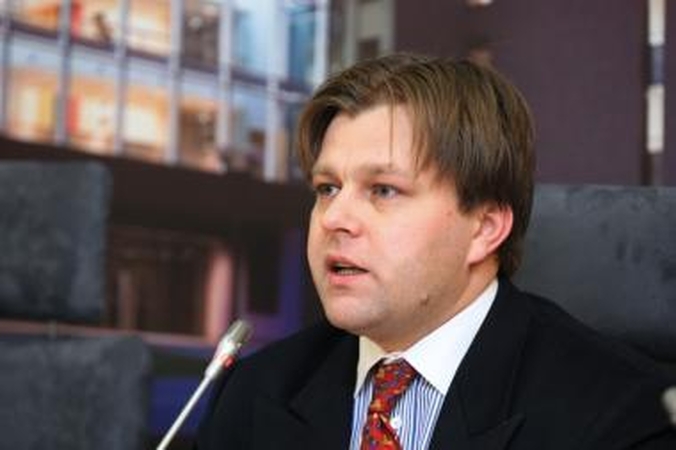 M.Adomėnas: Gruziją remianti Seimo rezoliucija atidėta laukiant V.Putino Vilniuje