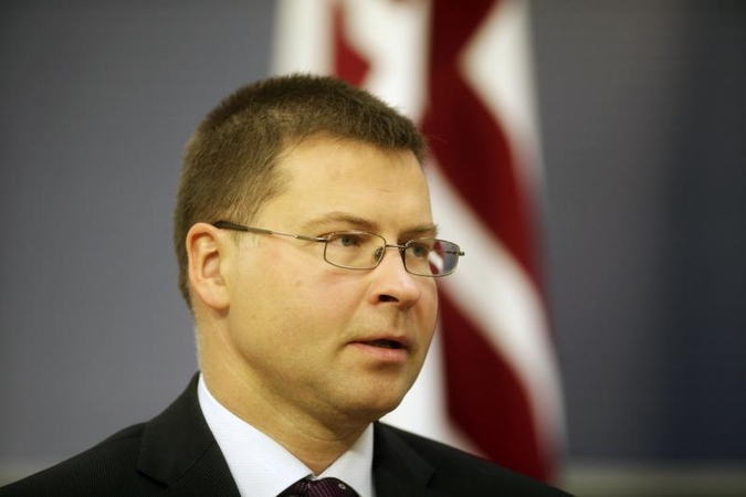 Taryba paplojo darbą baigiančiam Latvijos premjerui V. Dombrovskiui