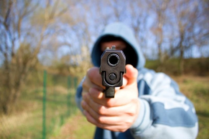 Konektikutas po tragedijos mokykloje imasi griežtinti ginklų kontrolę