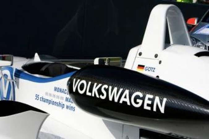 VW veržiasi į F-1