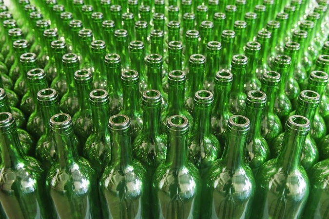 "Warta Glass Panevėžys" kenkia pigi baltarusiška stiklo tara