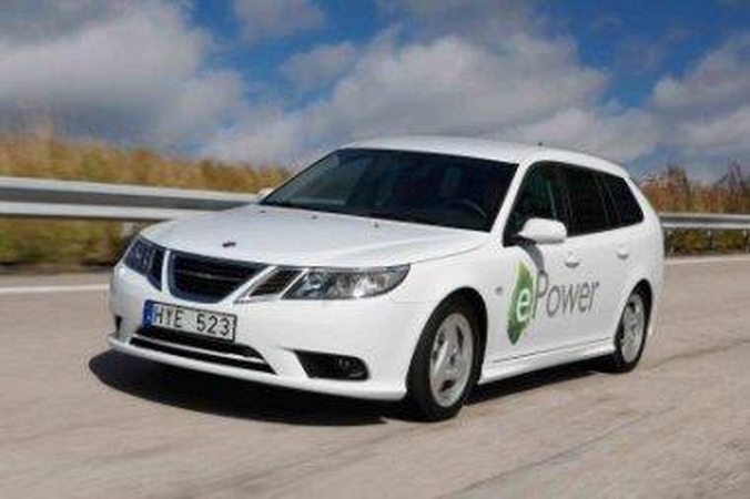 SAAB parsiduoda kinams