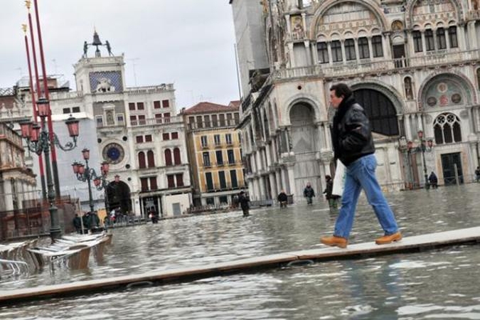 Venecija grimzta labiau nei manyta anksčiau