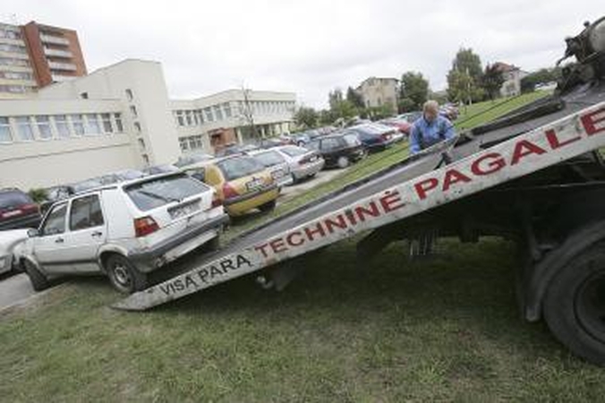 Vilniečiai kviečiami kiemus platinti iš savo kišenės