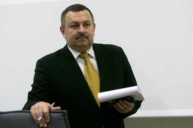 Teismas tirs V. Navicko ir Š. Skučo pokalbius