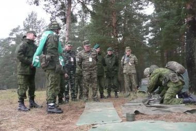 Lietuviai tikrins Baltarusijos karines pajėgas