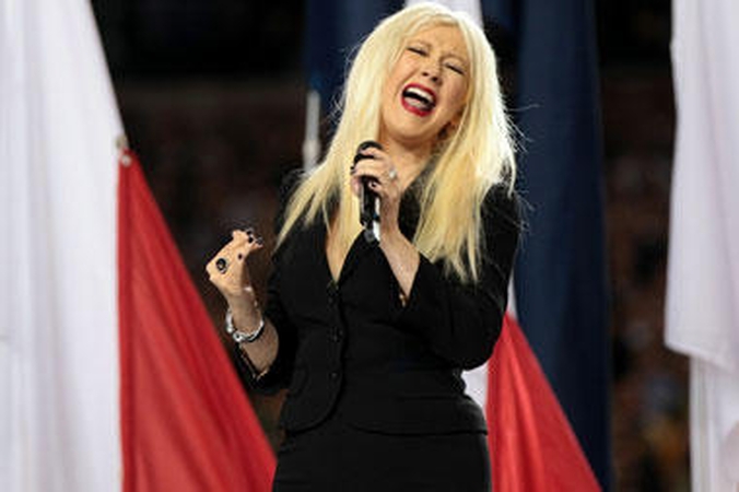 Christina Aguilera pateko į policijos areštinę