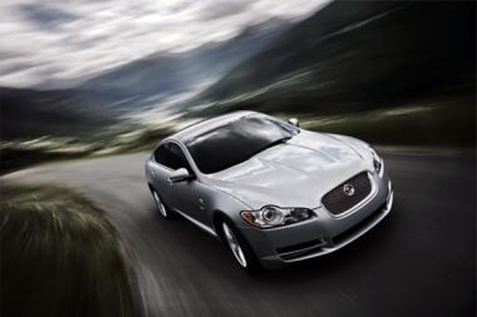 Naujas „Jaguar XF" dyzelis